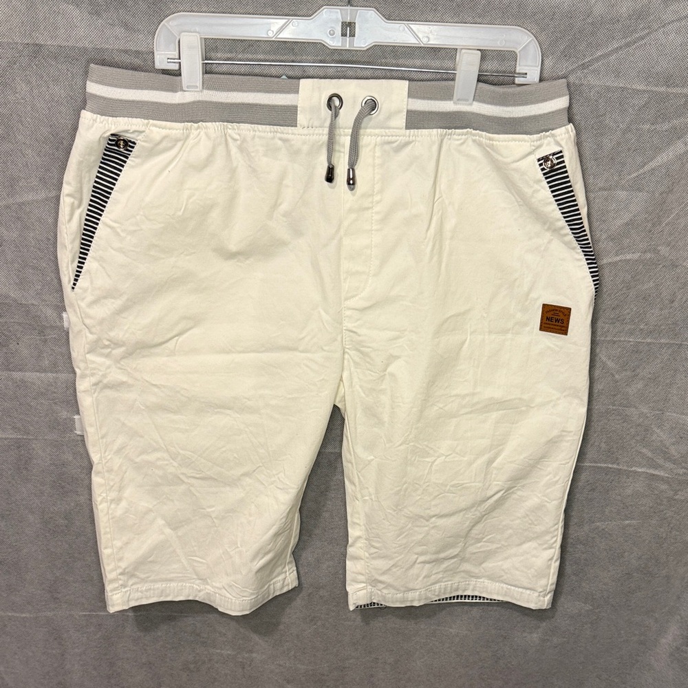 Izod White Men's Shorts with Gray Accents